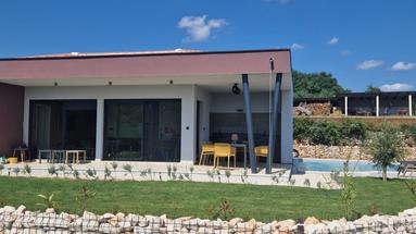 Ístria, Kringa, linda casa térrea com piscina.