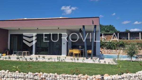 Istrien, Kringa, schönes einstöckiges Haus mit Swimmingpool