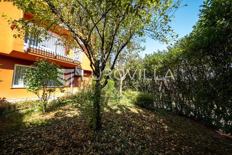 Sveta Nedelja, Hoto Vile - un bel appartement de trois pièces avec une surface utile nette de 95 m² - 15
