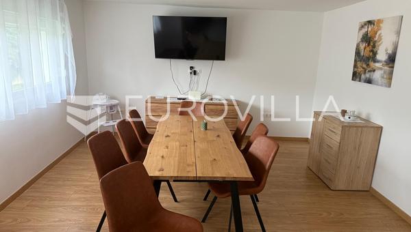 Duga Resa, Belavici, 320 m² ev, Mreznica'nın kesintisiz manzarasıyla