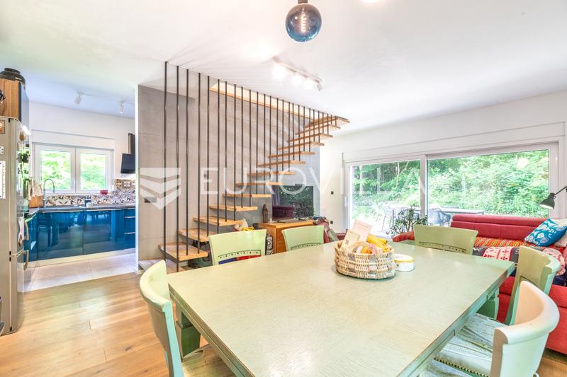 Zagreb, Maksimir, hermosa casa de 120 m² en una parcela de 720 m² - 4