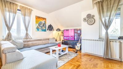 Zagreb, Gajnice dvoetažan četverosoban stan s garažom, 128 m²