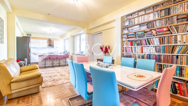 Zagreb, Gornji Bukovac, funkcionalan peterosoban stan s dva parkirna mjesta 153 m²