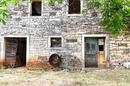 Istria, near Oprtalj - A Rare Opportunity - Two Houses, Two Courtyards and Unlimited Potential - 8
