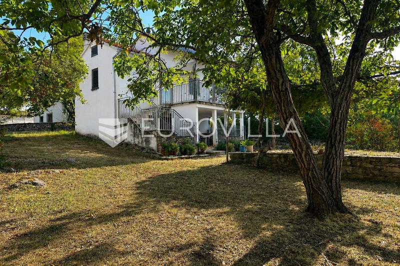 Istria, near Oprtalj - A Rare Opportunity - Two Houses, Two Courtyards and Unlimited Potential - 7