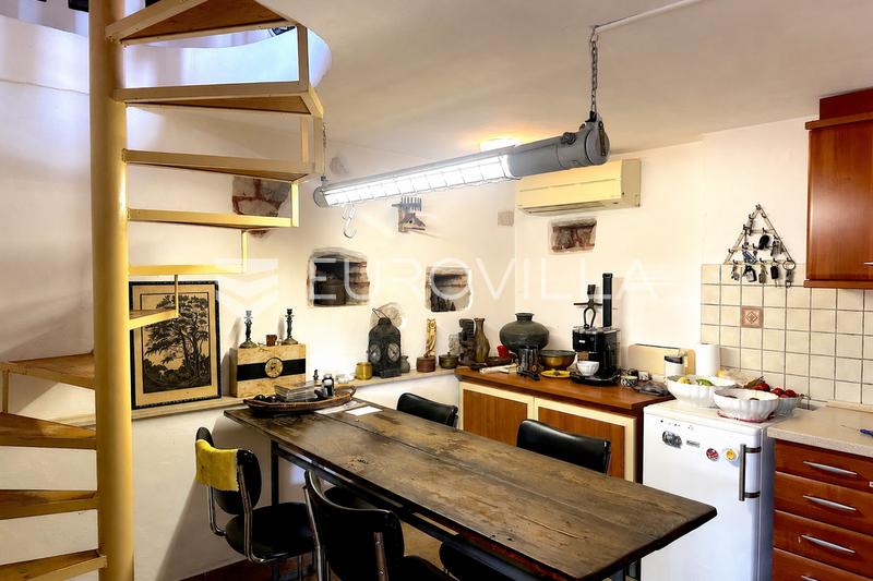Istria, near Oprtalj - A Rare Opportunity - Two Houses, Two Courtyards and Unlimited Potential - 6