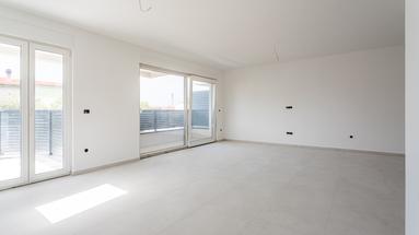 Makarska, Zelenka, two-bedroom apartment with a large private garden