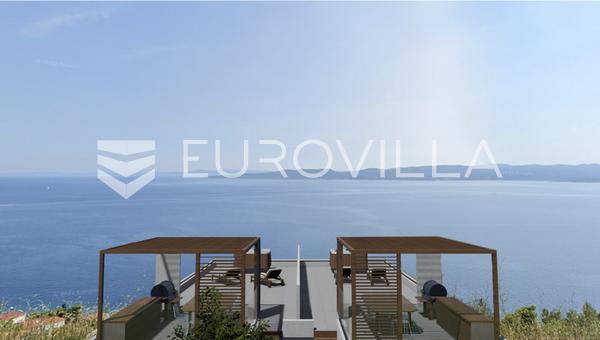 Omiška rivijera, luksuzni penthouse s krovnom terasom