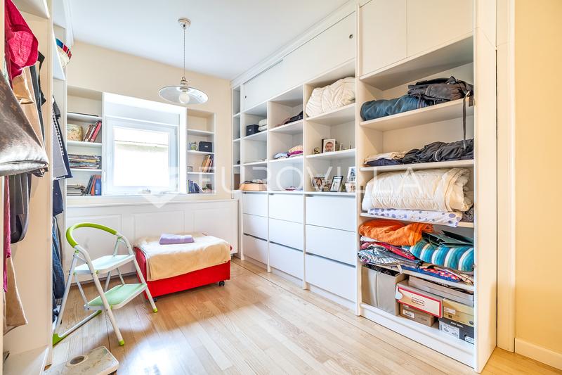 Zagreb, Bukovac, schönes freistehendes Einfamilienhaus 380 m², Garage, Garten - 6