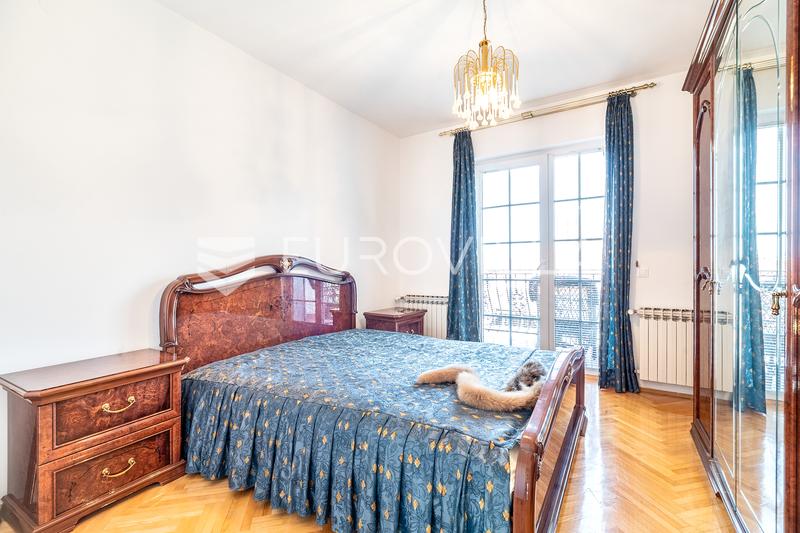 Zagreb, Bukovac, schönes freistehendes Einfamilienhaus 380 m², Garage, Garten - 13