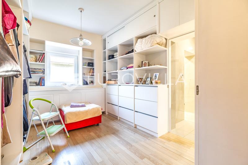 Zagreb, Bukovac, schönes freistehendes Einfamilienhaus 380 m², Garage, Garten - 5