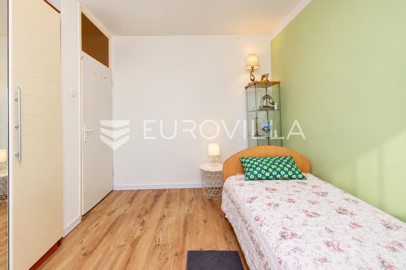 Rijeka, Rastocine, négyszobás lakás, 86 m², panorámás tengeri kilátással - 12