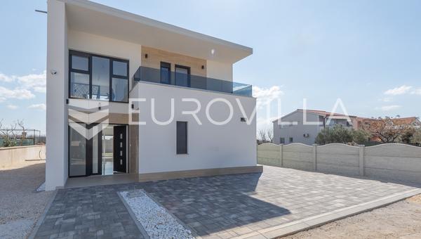 Zadar, Privlaka - Exclusiva villa de varias plantas en Privlaka con piscina