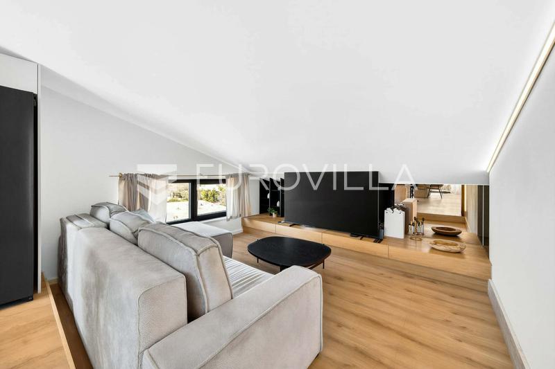 Ostrov Pag, Povljana - Luxusní penthouse, první řada u moře, vířivka a panoramatický výhled na moře - 9