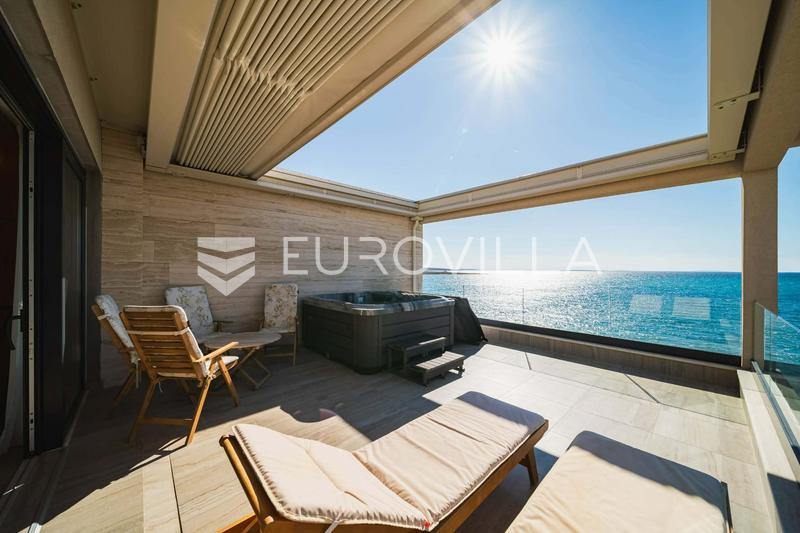 Ostrov Pag, Povljana - Luxusní penthouse, první řada u moře, vířivka a panoramatický výhled na moře - 2