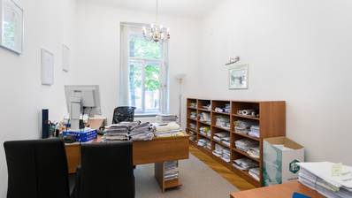 Zagreb, Deželićeva ulica, stan/ured 192 m² u prizemlju