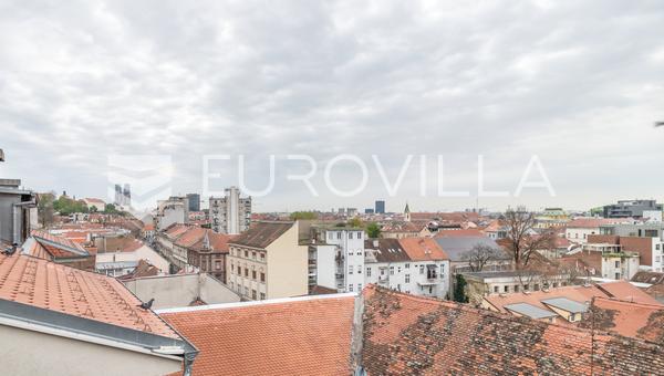Zagreb, Britanski trg, tadilat için iki katlı daire, 101 m²