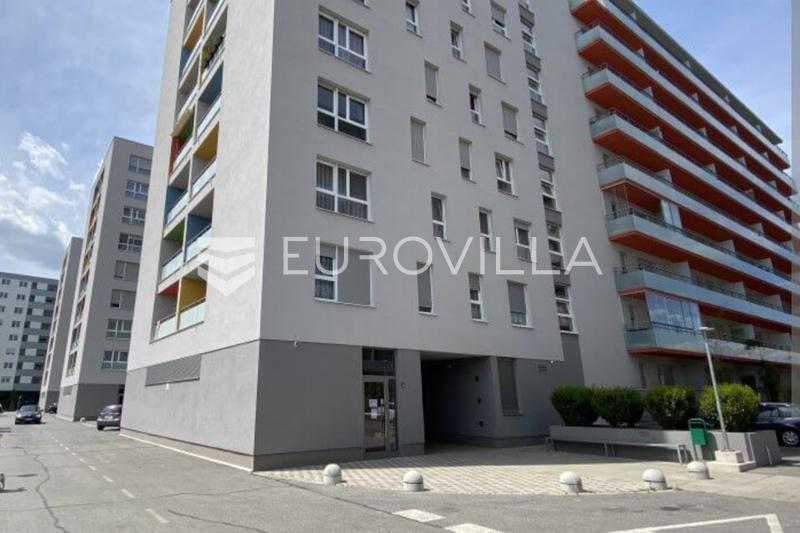 Zagreb, Zaprude, schöne Einzimmerwohnung, Garagenstellplatz, Abstellraum, 62 m².