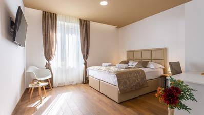 Split, Manus, pět luxusních pokojů v srdci Splitu pro turistický pronájem.