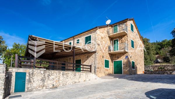 Trolokve, three-story house on a beautiful estate
