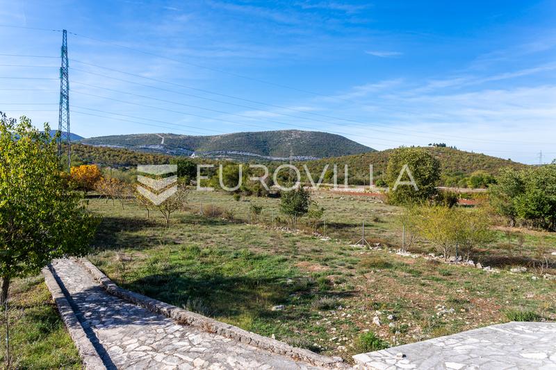 Trolokve, three-story house on a beautiful estate - 50