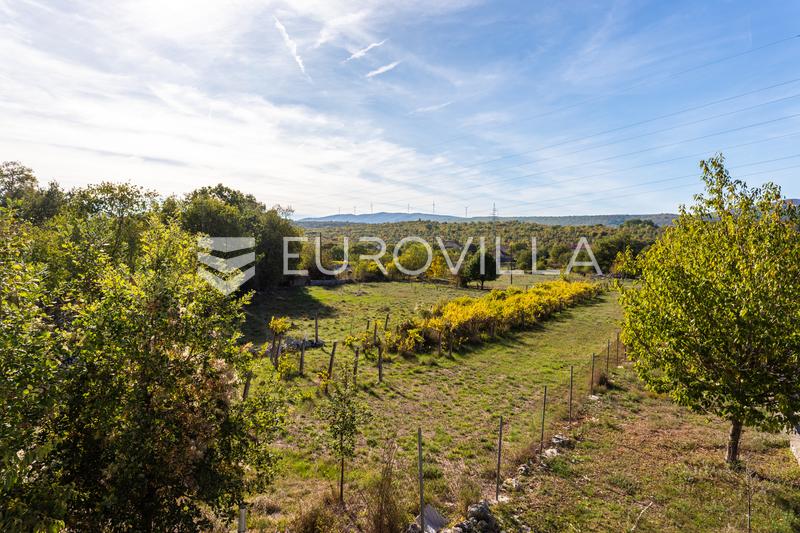 Trolokve, three-story house on a beautiful estate - 49