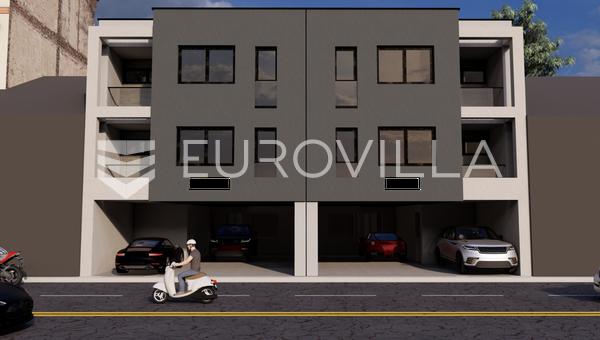 Osijek, Aşağı Şehir, YENİ YAPILMIŞ, 4 yatak odalı daire, şehir villasının 2. katında