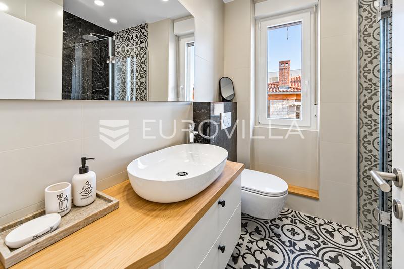 Rijeka, Bulevard, krásný dvoupokojový byt, 60 m², K PRONÁJMU - 9