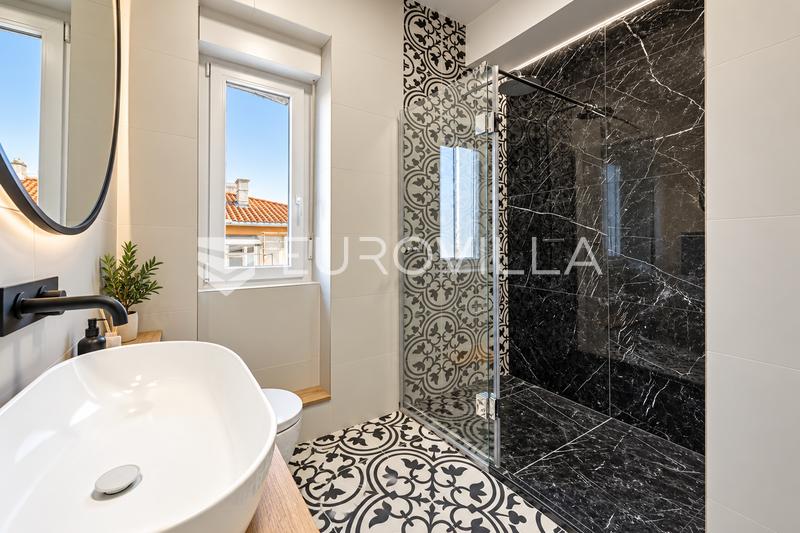 Rijeka, Bulevard, krásný dvoupokojový byt, 60 m², K PRONÁJMU - 10