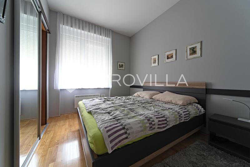 Osijek, Stadtzentrum, zu vermieten, eine komplett möblierte und gut gepflegte Vierzimmerwohnung - 12