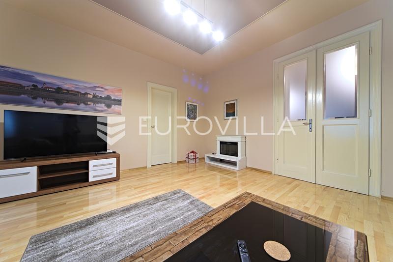 Osijek, Stadtzentrum, zu vermieten, eine komplett möblierte und gut gepflegte Vierzimmerwohnung - 18