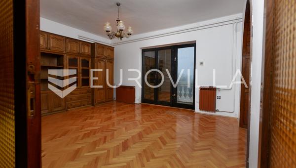 Rijeka, Hosti, south-facing apartment 120 m² 150 m² attic, sea view