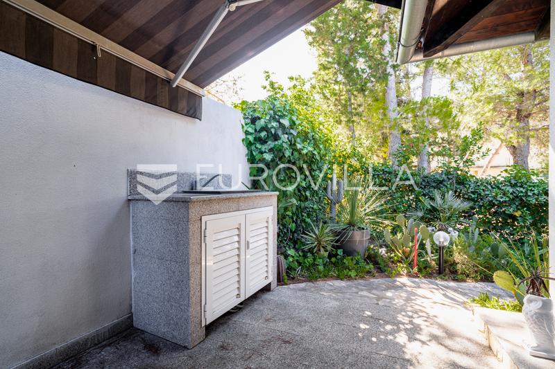 Biograd na Moru, einzigartiges Haus mit Pool und Glaspavillon - 12