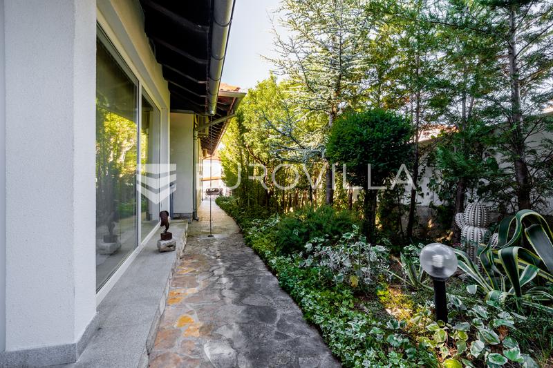 Biograd na Moru, einzigartiges Haus mit Pool und Glaspavillon - 13