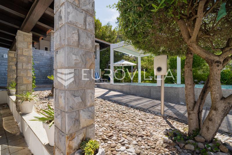 Biograd na Moru, einzigartiges Haus mit Pool und Glaspavillon - 27