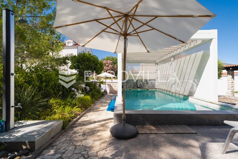 Biograd na Moru, einzigartiges Haus mit Pool und Glaspavillon - 3