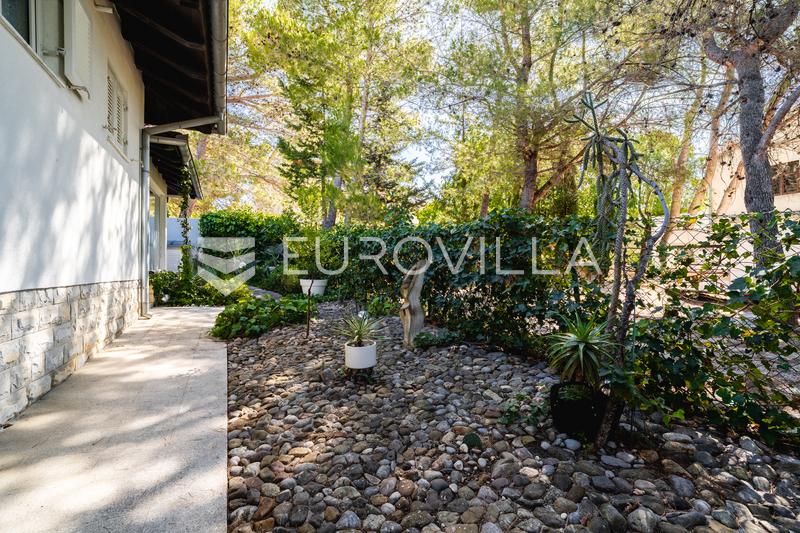 Biograd na Moru, einzigartiges Haus mit Pool und Glaspavillon - 18