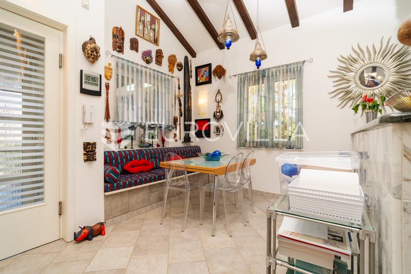 Biograd na Moru, einzigartiges Haus mit Pool und Glaspavillon - 59
