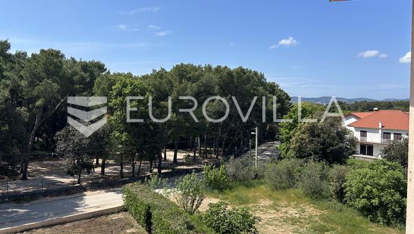Pakostane - apartamento de un dormitorio S10 en el segundo piso con una superficie de 49 m² - a 250 m de la playa