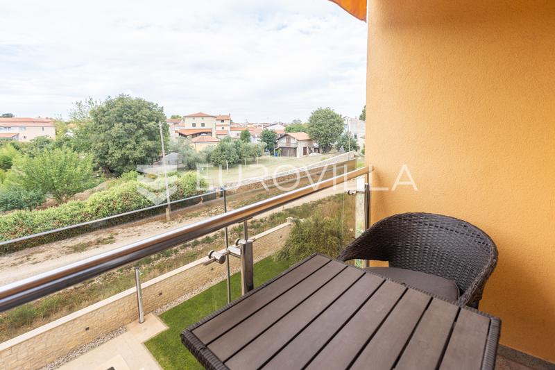 Istrien, Pomer, Zweizimmerwohnung neben dem Yachthafen mit Loggia und privatem Parkplatz. - 14