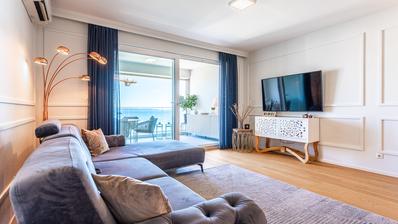 Split, Žnjan, luxusní třípokojový byt s panoramatickým výhledem na moře