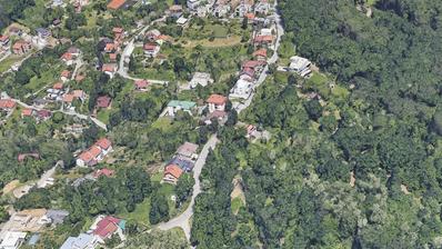 Zagreb, Vrhovec, građevinsko zemljište 915 m2 sa starom kućom 