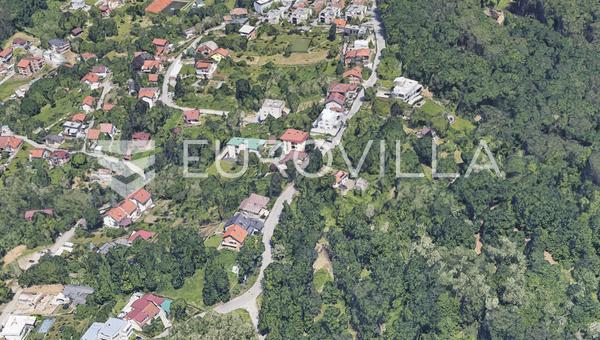 Zagreb, Vrhovec, terreno edificable de 915 m2 con una edificación antigua