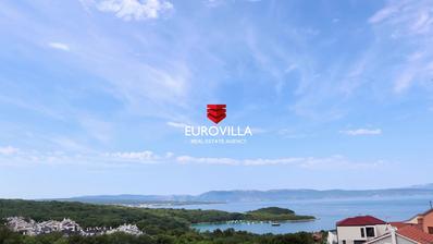 Krk, Njivice, apartamento de dos dormitorios con sala de estar en un edificio nuevo, superficie de 80,70 m²