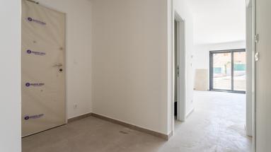 Ciovo, Okrug Gornji - appartement de deux pièces avec terrasses et jardin