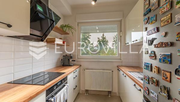 Varazdin, Jalkovecka, appartamento duplex ben tenuto con una superficie totale di 80,3 m².