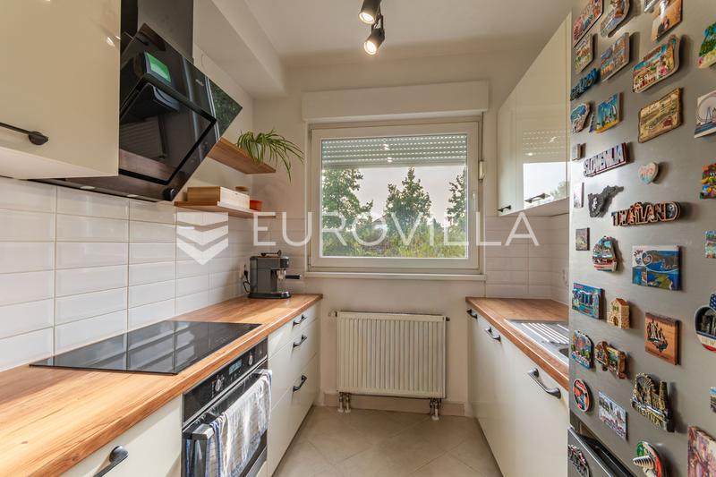 Varazdin, Jalkovecka, appartamento duplex ben tenuto con una superficie totale di 80,3 m². - 2