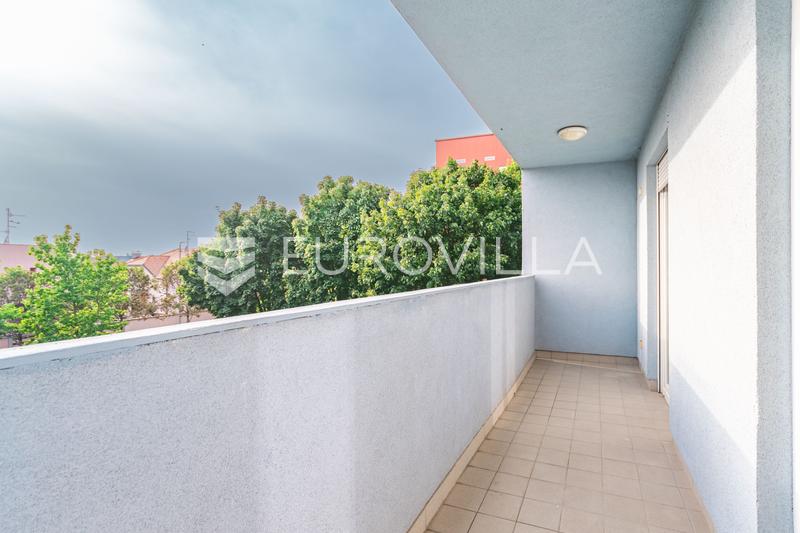 Varazdin, Jalkovecka, appartamento duplex ben tenuto con una superficie totale di 80,3 m². - 9