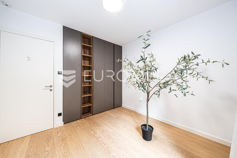 Zagreb, Nedre staden, lyxig fyrarumslägenhet med loggia, terrass och trädgård på 150 m² - 9