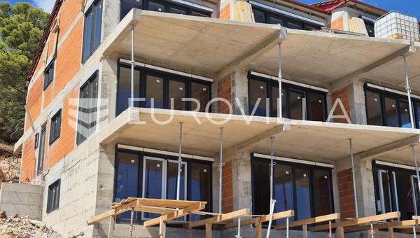 Lastovo, Pasadur, YENİ İNŞA EDİLMİŞ, iki katlı daire 100 m²